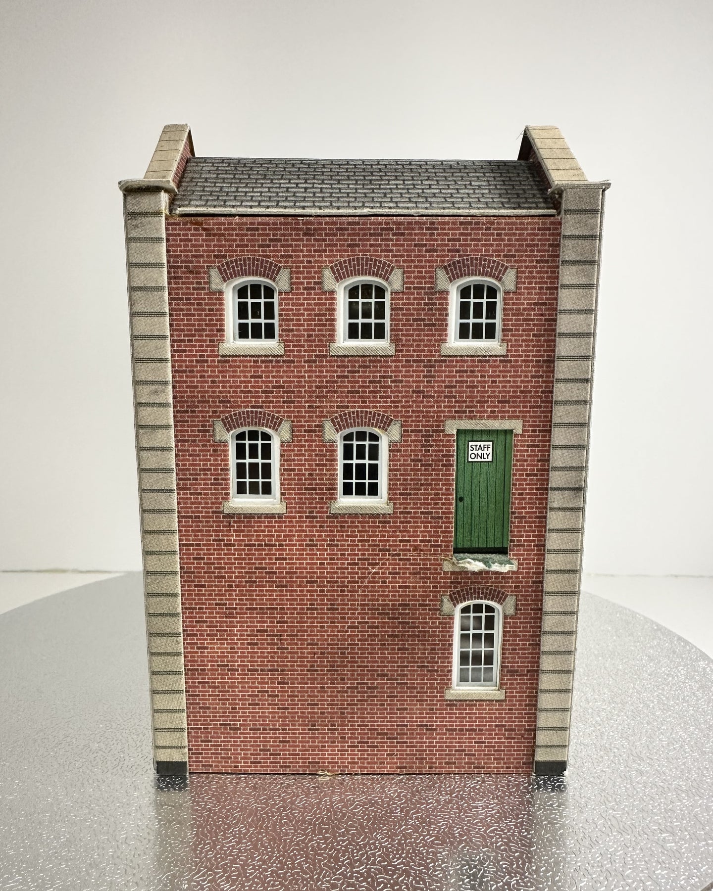 SH2032 - Part of Small Factory (2) (1:76)